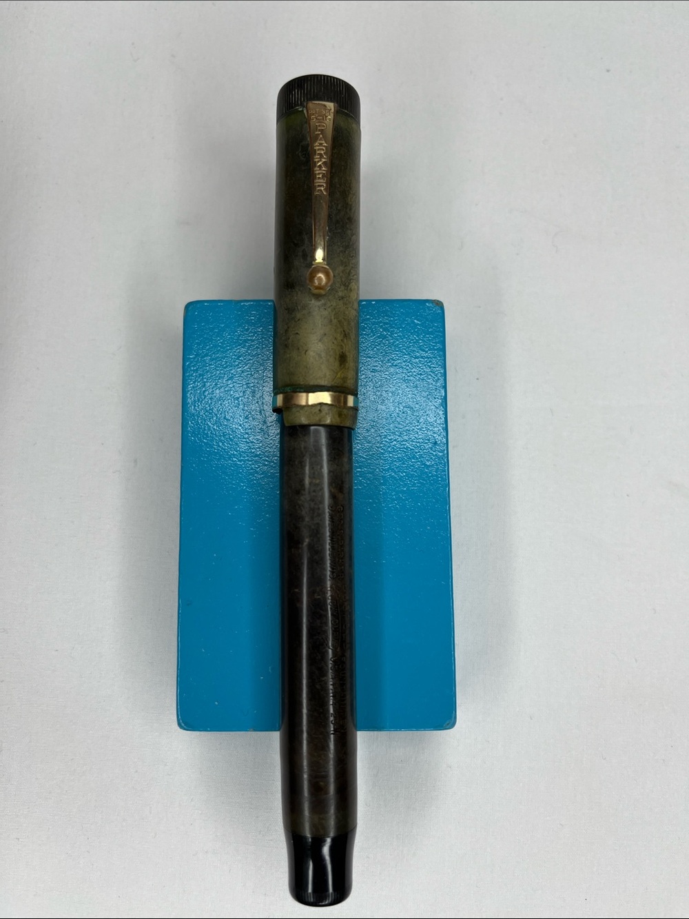 Vintage Parker Senior Duofold Jade Green Fountain Pen. Crack on lid.14k Gold Nib